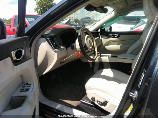 YV4L12RL1R1924342 Volvo Xc60 B5 Plus Dark Theme