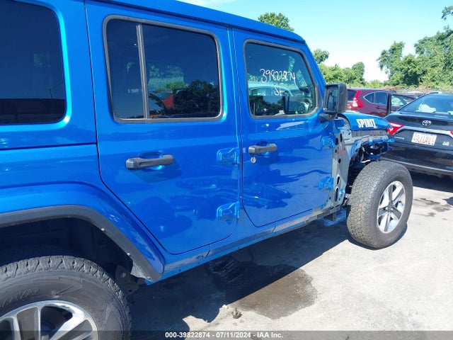 1C4HJXEG8NW248256 Jeep Wrangler Unlimited Sahara 4x4