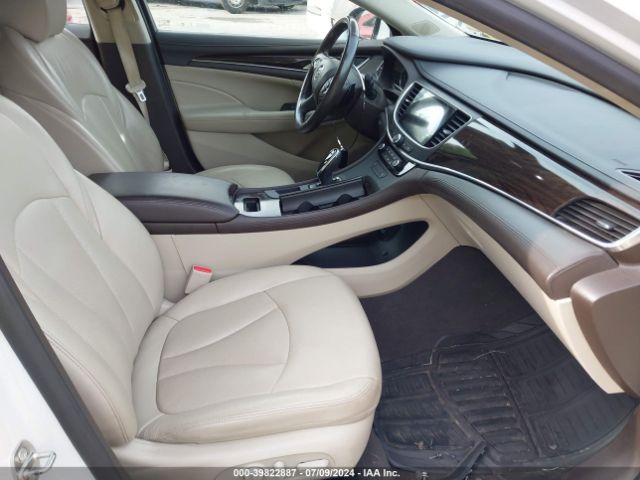 1G4ZP5SS2HU160430 Buick Lacrosse Essence