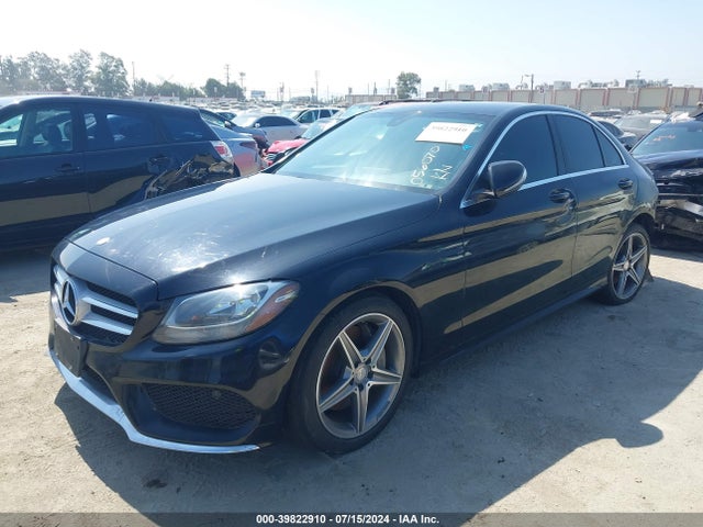 55SWF4JB1FU056070 Mercedes-Benz C 300 Luxury/sport