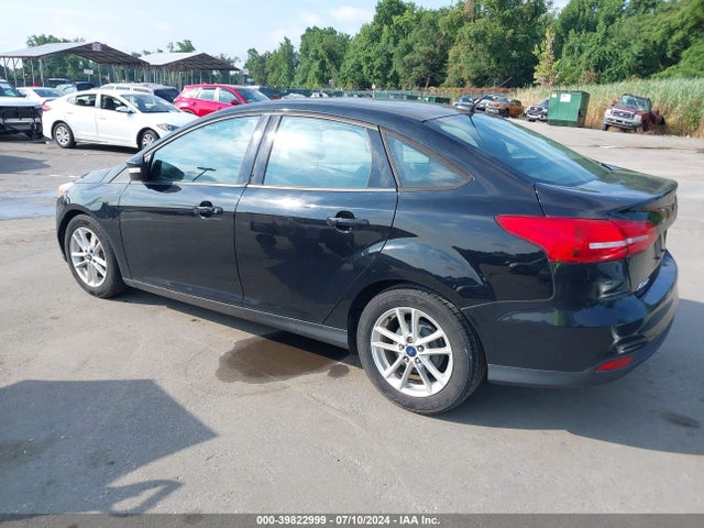 Ford FOCUS SE 2016 1FADP3F25GL250517 Image 3