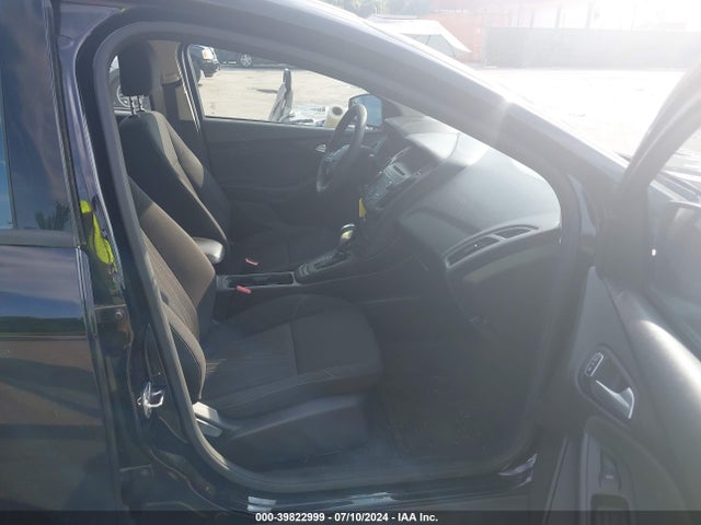 Ford FOCUS SE 2016 1FADP3F25GL250517 Image 5