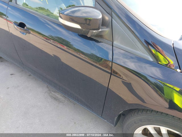 Ford FOCUS SE 2016 1FADP3F25GL250517 Image 6