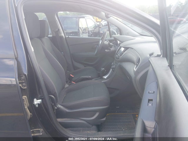 Chevrolet TRAX LS 2017 3GNCJKSB1HL287021 Image 5