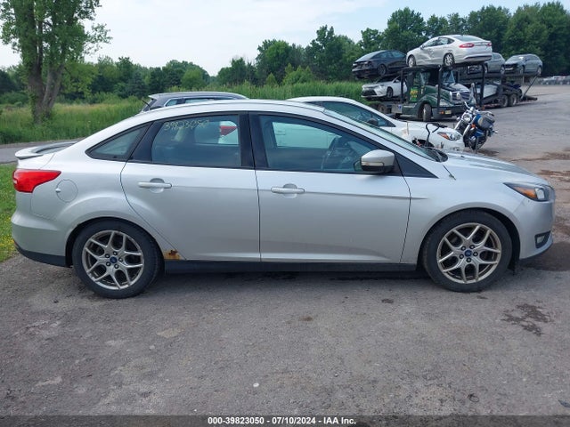 Ford FOCUS SE 2015 1FADP3F22FL222608 Image 14