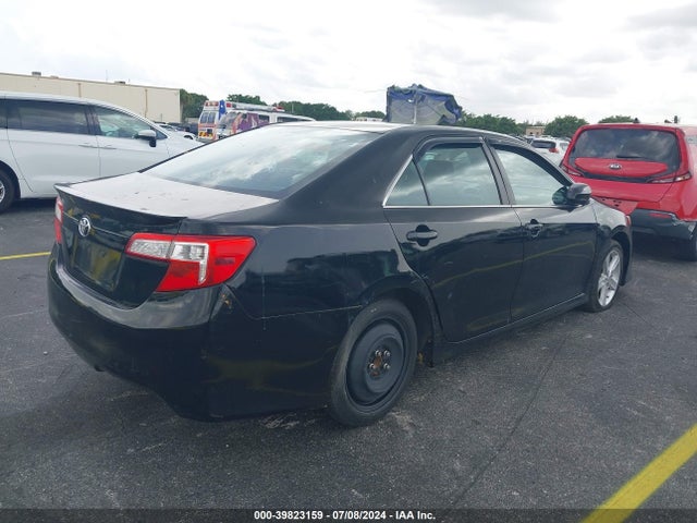 Toyota CAMRY SE 2014 4T1BF1FK3EU773420 Image 4
