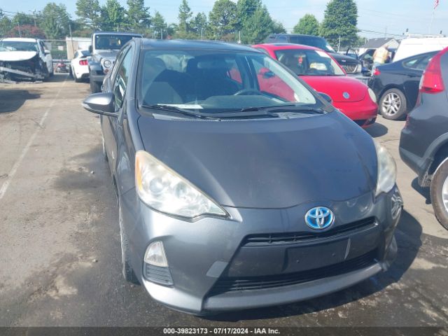 JTDKDTB38E1080378 Toyota Prius C Two