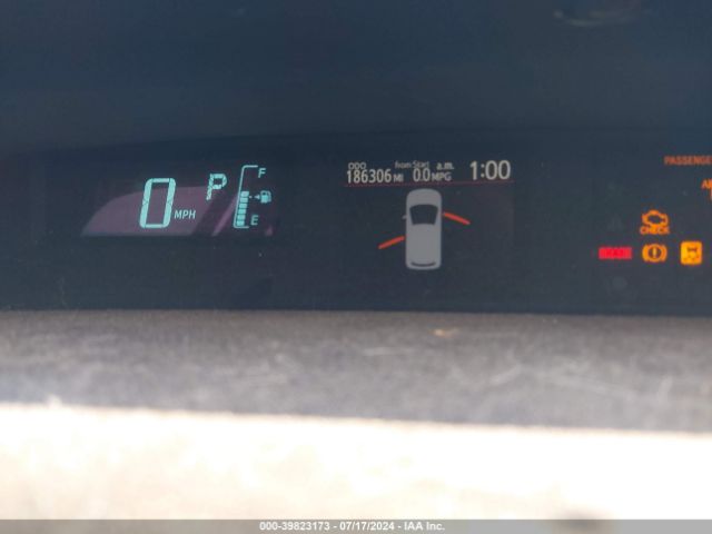 JTDKDTB38E1080378 Toyota Prius C Two