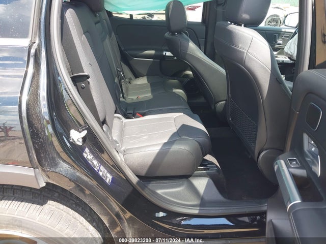 W1N4M4HB2LW073481 Mercedes-Benz Glb 250 4matic