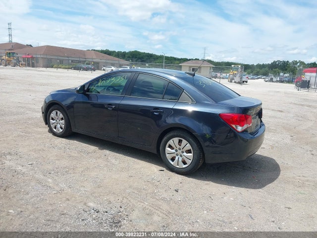 Chevrolet Cruze Ls Manual 2015 1G1PB5SG3F7276133 Image 3