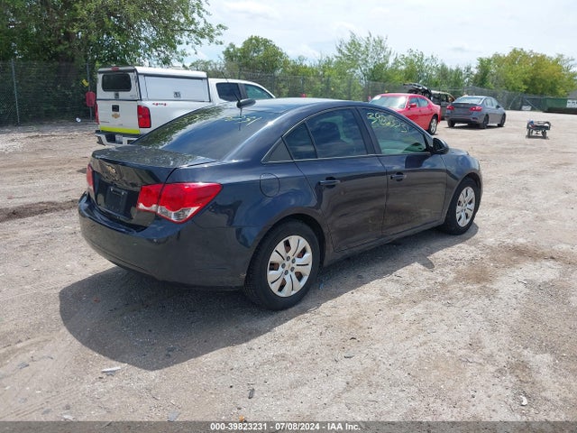 Chevrolet Cruze Ls Manual 2015 1G1PB5SG3F7276133 Image 4