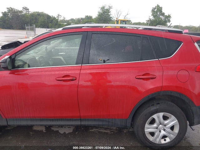 Toyota RAV4 LE 2015 JTMBFREV3FJ025641 Image 14
