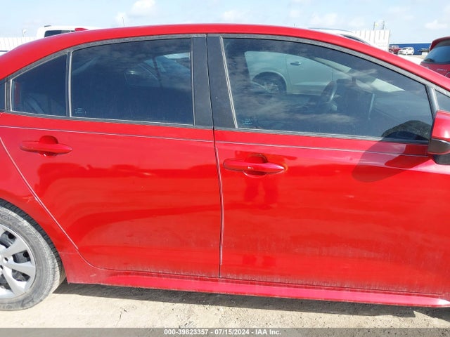 Toyota COROLLA LE 2021 5YFEPMAE5MP256133 Image 13