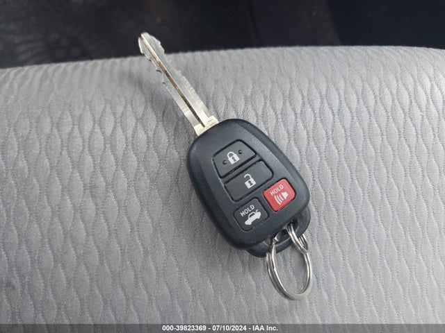 Toyota COROLLA LE 2016 2T1BURHE2GC677925 Image 11