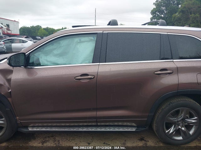 Toyota Highlander Limited Platinum 2018 5TDDZRFH6JS890432 Image 14