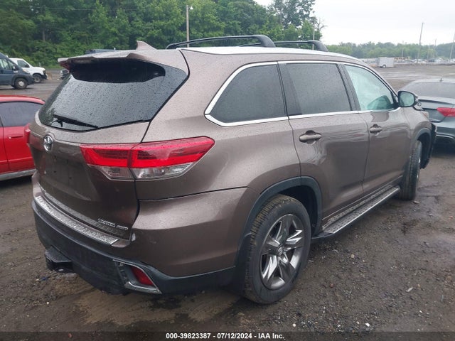 Toyota Highlander Limited Platinum 2018 5TDDZRFH6JS890432 Image 4