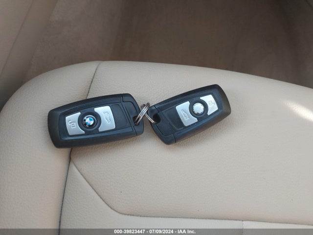 BMW 320i 2014 WBA3B1C56EP678543 Image 11