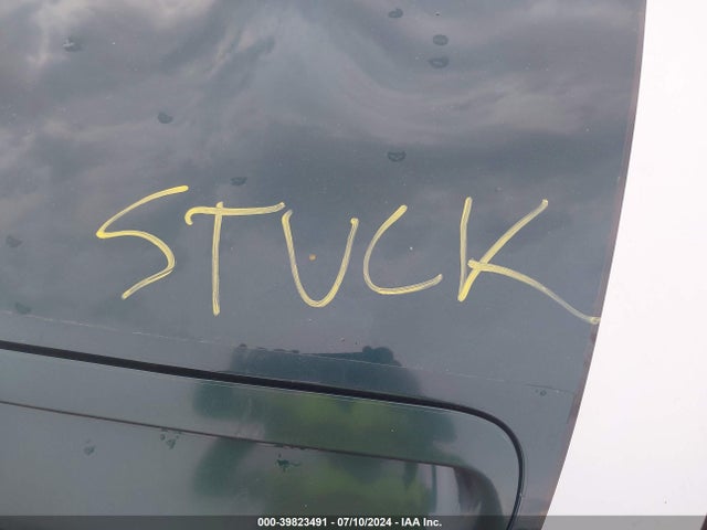 2005 MINI COOPER S WMWRE33515TL11196 Photo 9