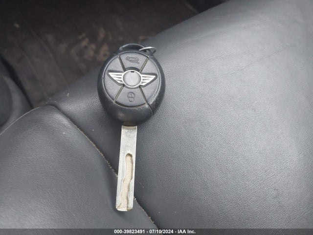 2005 MINI COOPER S WMWRE33515TL11196 Photo 10