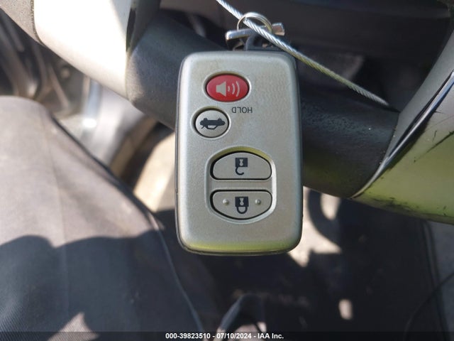 Toyota Prius Two 2014 JTDKN3DU3E1745223 Image 11