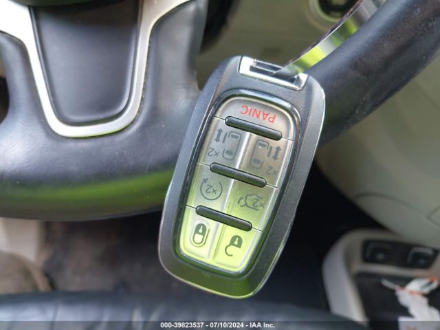 2C4RC1EG2JR139029 Chrysler Pacifica Touring L Plus