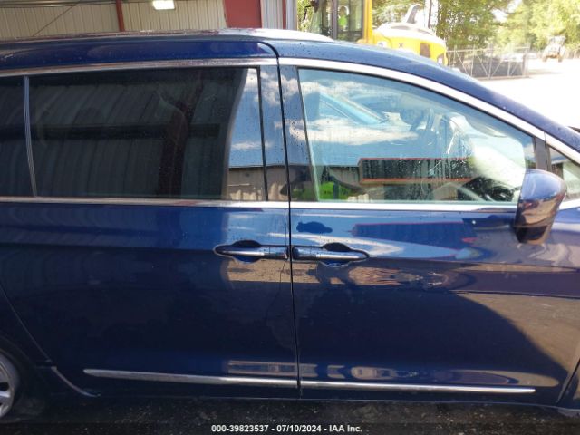 2C4RC1EG2JR139029 Chrysler Pacifica Touring L Plus