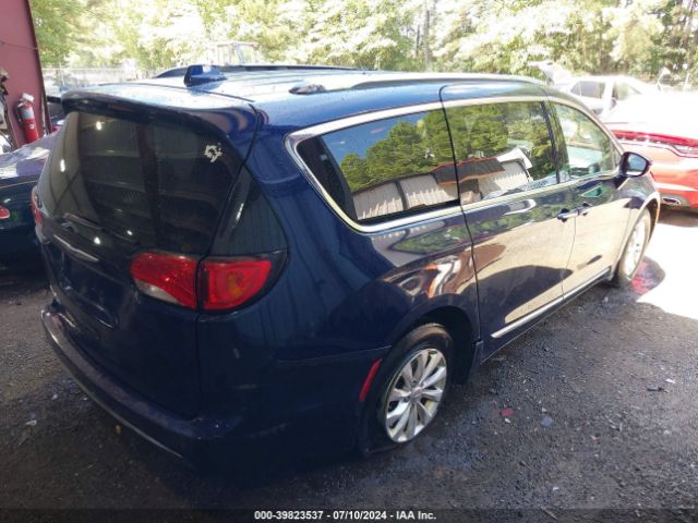 2C4RC1EG2JR139029 Chrysler Pacifica Touring L Plus