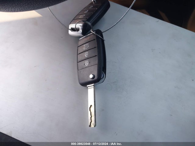 KIA Optima Lx 2016 KNAGT4L30G5110799 Image 11