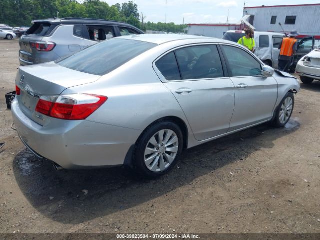 1HGCR3F97EA025832 Honda Accord Touring