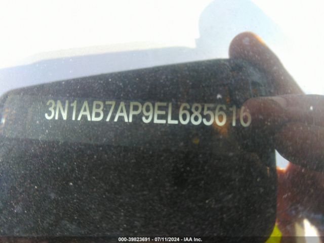 3N1AB7AP9EL685616 Nissan SENTRA SV