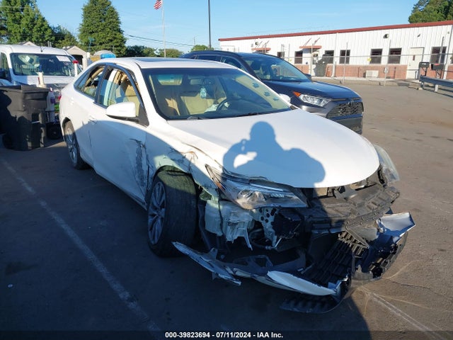 Toyota CAMRY XLE 2015 4T1BF1FK4FU978360 главное изображение