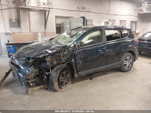 Toyota RAV4 LE 2017 JTMBFREV0HJ137767 Image 2
