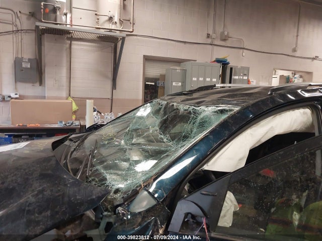 Toyota RAV4 LE 2017 JTMBFREV0HJ137767 Image 6