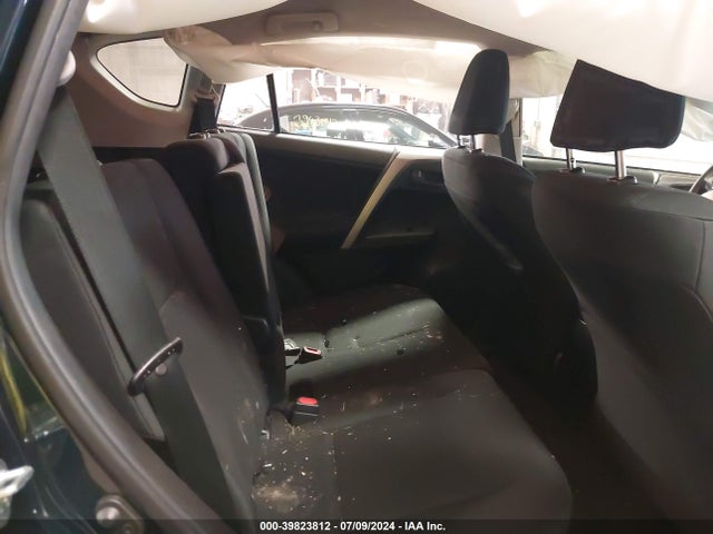 Toyota RAV4 LE 2017 JTMBFREV0HJ137767 Image 8