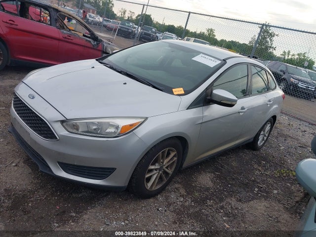 Ford FOCUS SE 2015 1FADP3F29FL205658 Image 2