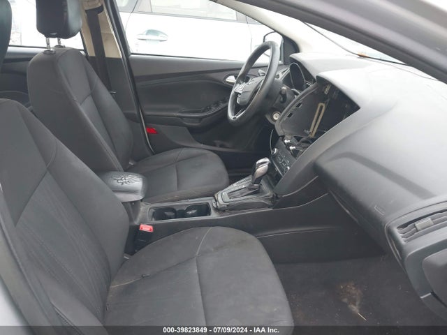 Ford FOCUS SE 2015 1FADP3F29FL205658 Image 5