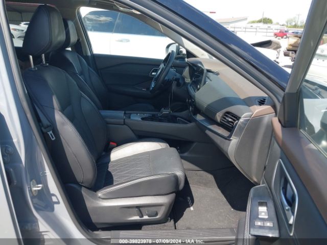JN8AT3DC0MW105937 Nissan Rogue Platinum Fwd