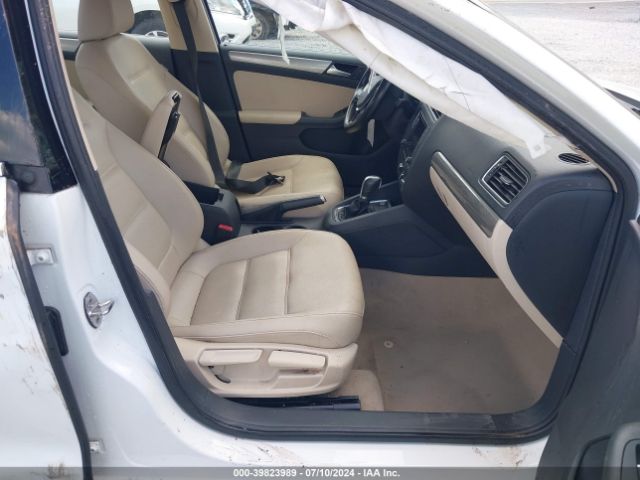 3VWD67AJ2GM339377 Volkswagen Jetta 1.4t Se