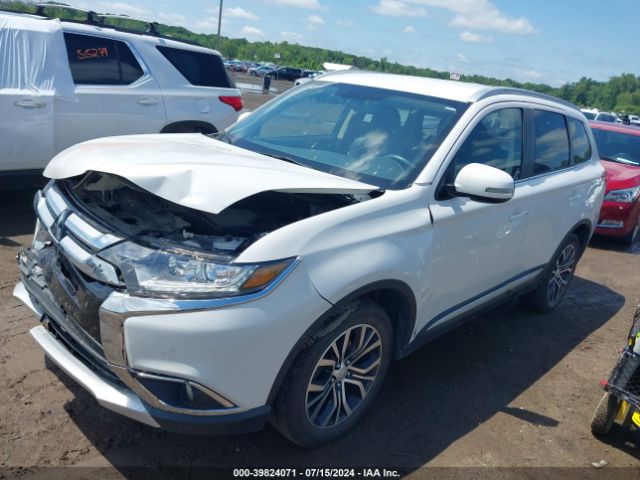 JA4AZ3A31JZ063670 Mitsubishi Outlander Sel