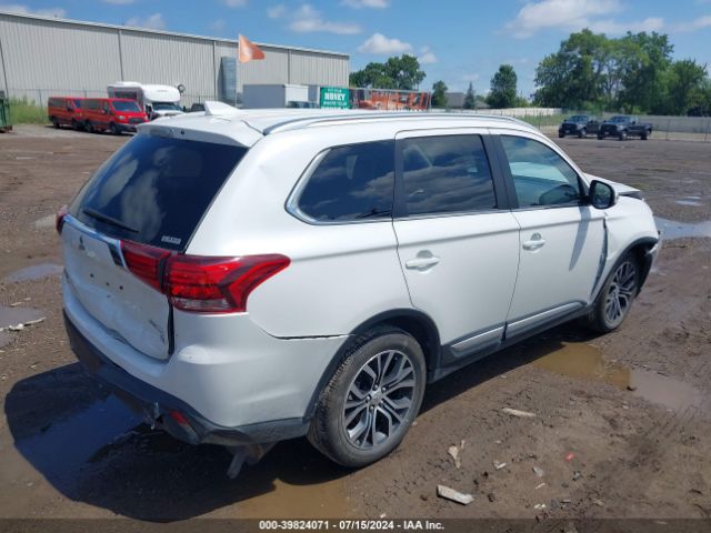 JA4AZ3A31JZ063670 Mitsubishi Outlander Sel