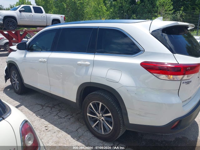 Toyota Highlander Xle 2019 5TDKZRFH0KS368680 Image 13