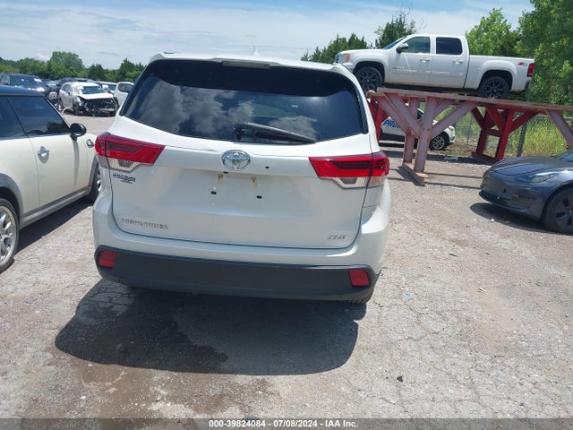 Toyota Highlander Xle 2019 5TDKZRFH0KS368680 Image 15