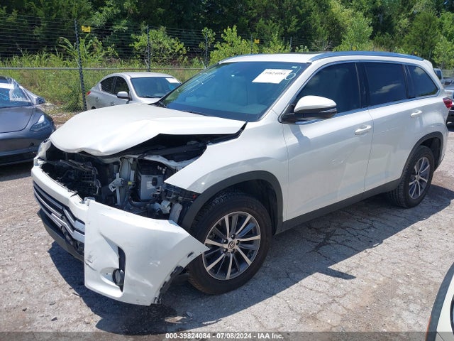 Toyota Highlander Xle 2019 5TDKZRFH0KS368680 Image 2