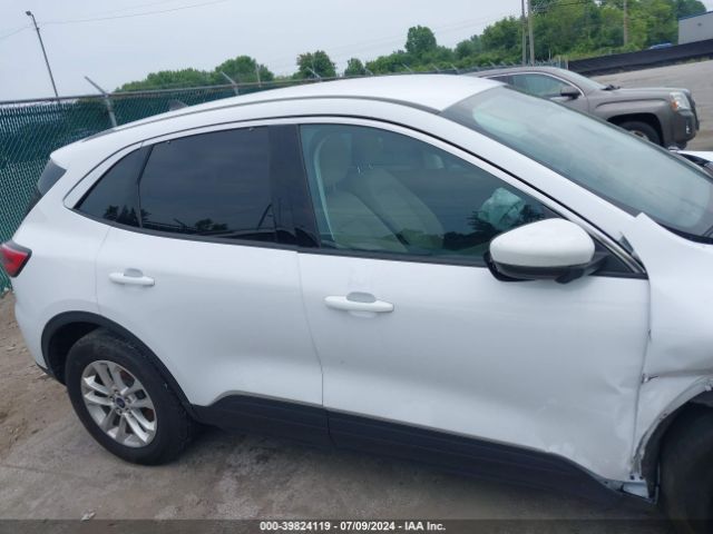1FMCU9G62MUA10295 Ford ESCAPE SE