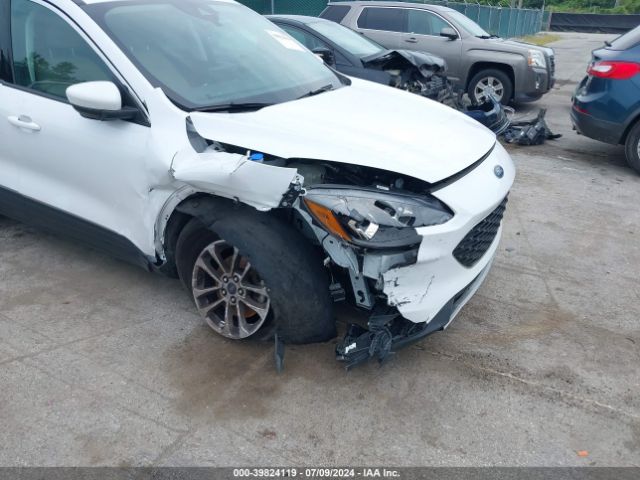 1FMCU9G62MUA10295 Ford ESCAPE SE