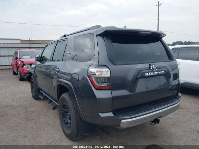 2021 TOYOTA 4RUNNER JTEPU5JR2M5898800 Photo 2