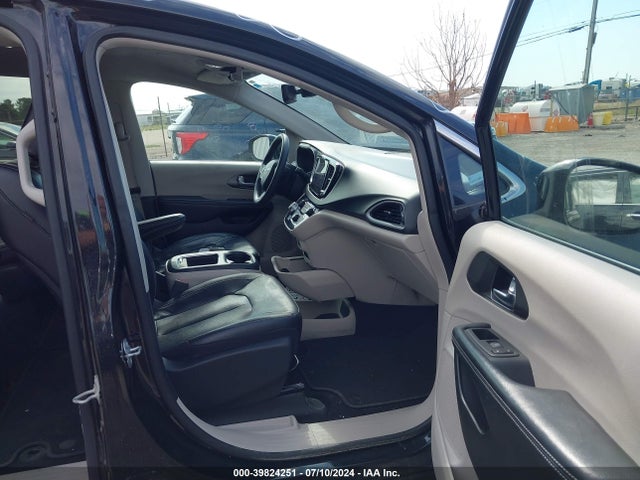 2C4RC1BG9NR128636 Chrysler Pacifica Touring L