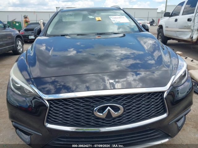 SJKCH5CP5HA033574 Infiniti Qx30 Premium