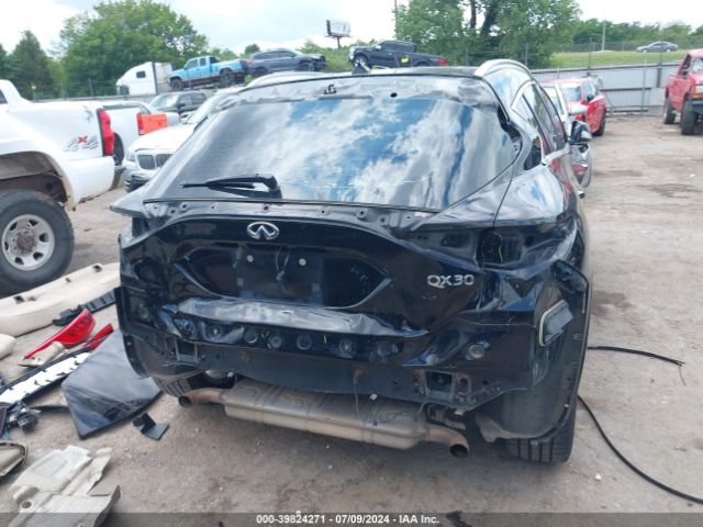 SJKCH5CP5HA033574 Infiniti Qx30 Premium