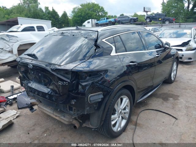 SJKCH5CP5HA033574 Infiniti Qx30 Premium